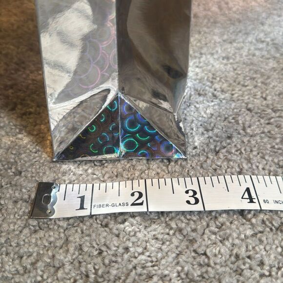 Brightly Colored Holographic Party Gift Bags 24 Bags with Handles & Card - Picture 8 of 9